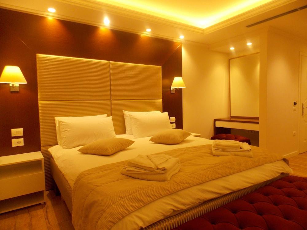 Hotel Queen Selita e Vogel Екстер'єр фото