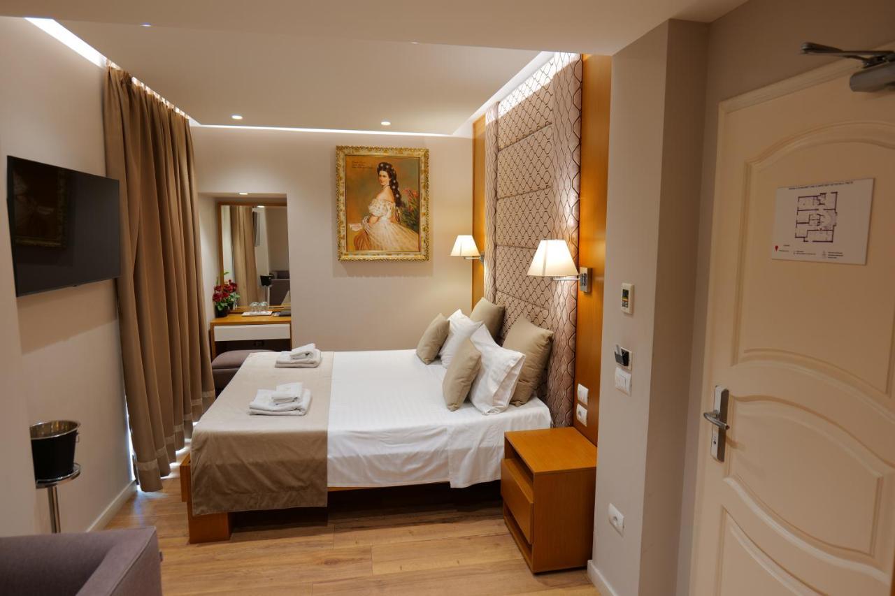 Hotel Queen Selita e Vogel Екстер'єр фото