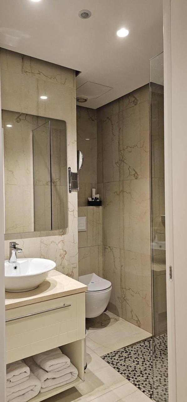 Hotel Queen Selita e Vogel Екстер'єр фото