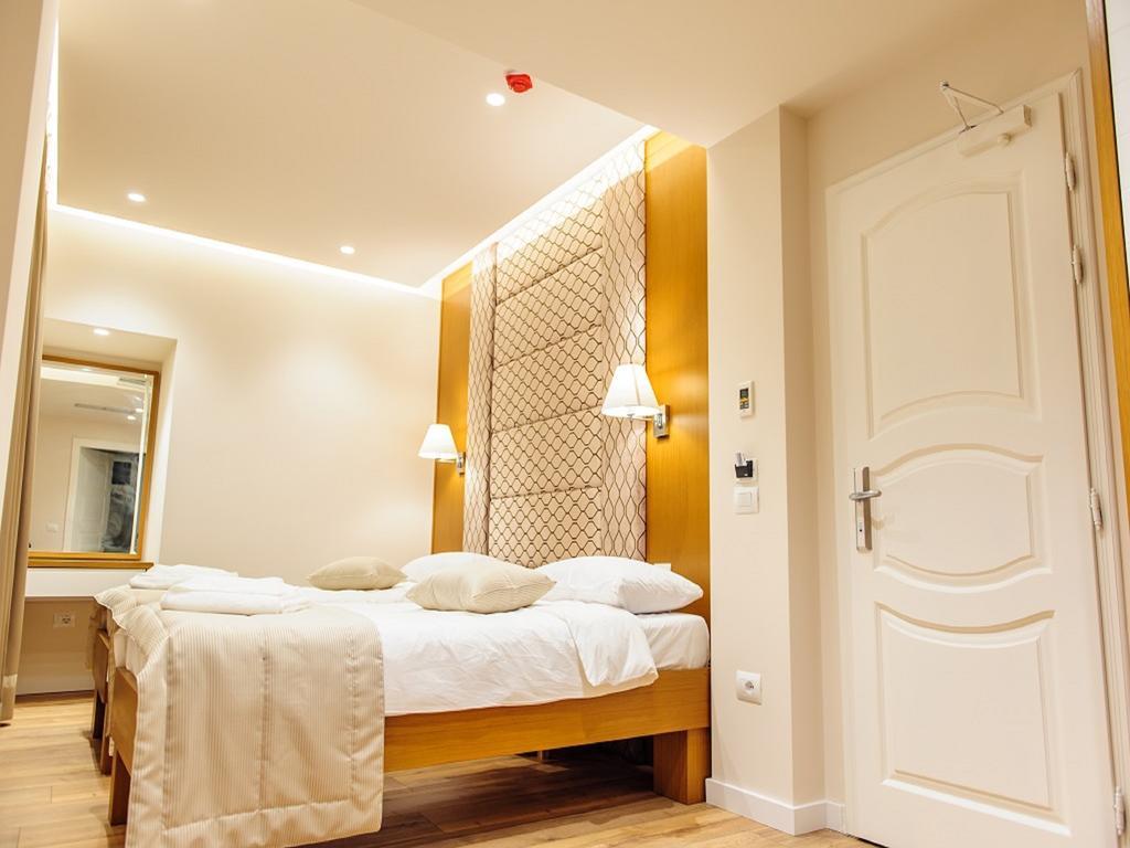 Hotel Queen Selita e Vogel Екстер'єр фото