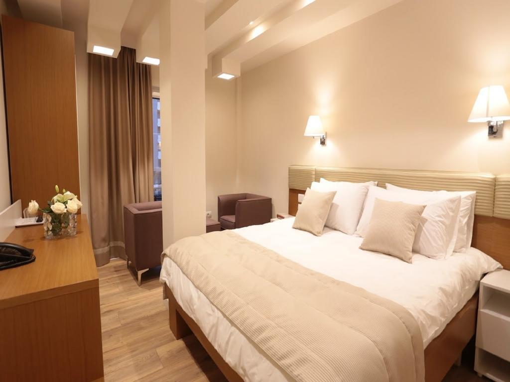 Hotel Queen Selita e Vogel Екстер'єр фото